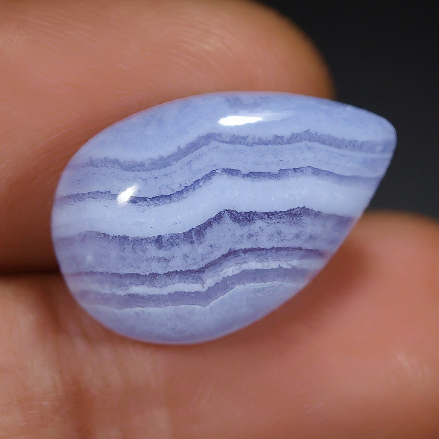  Blue Lace Agate: zodiac stone for pisces